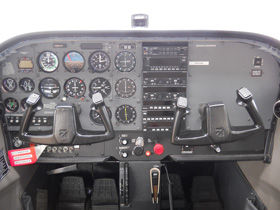 1997 Cessna 172R N – 9767F Cabin