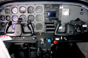 1999 Cessna 182S N7266 Cabin